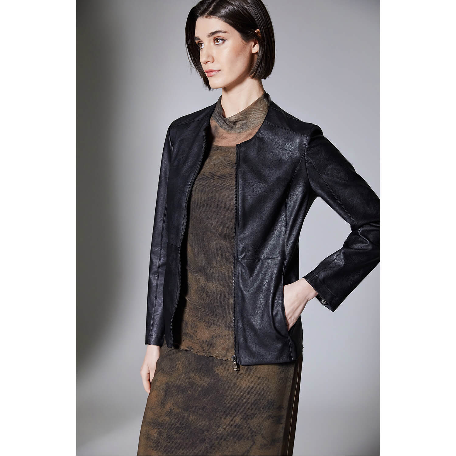 Peruzzi Black PU Jacket - Image 4
