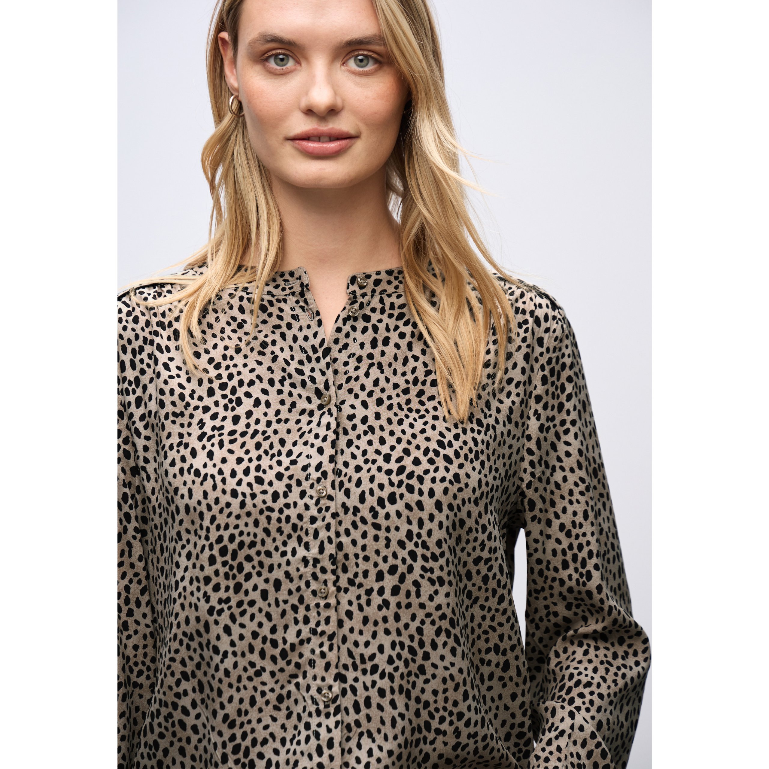 Street One beige buttoned top - Image 6