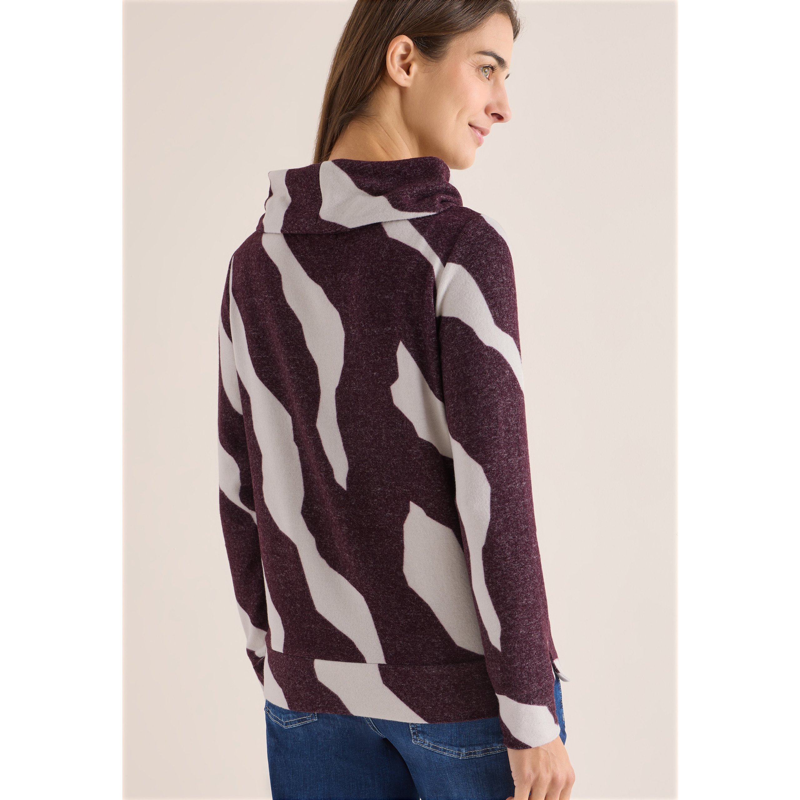 Cecil subtle pattern top - Image 3