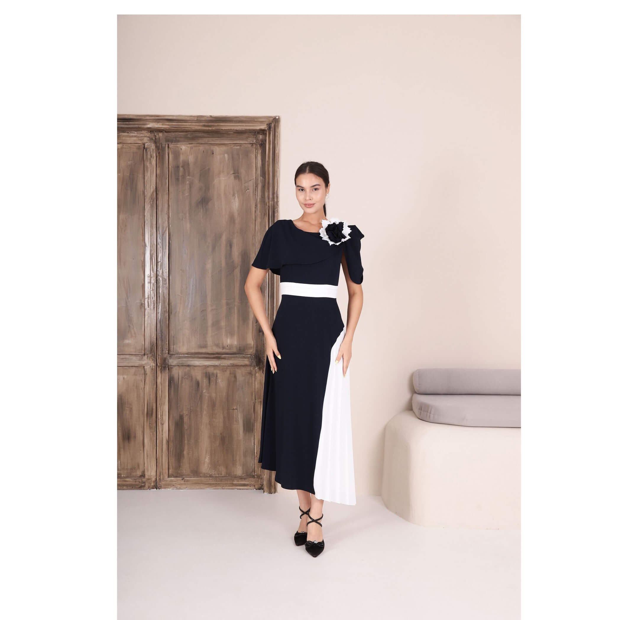Lizabella Navy & Cream Dress