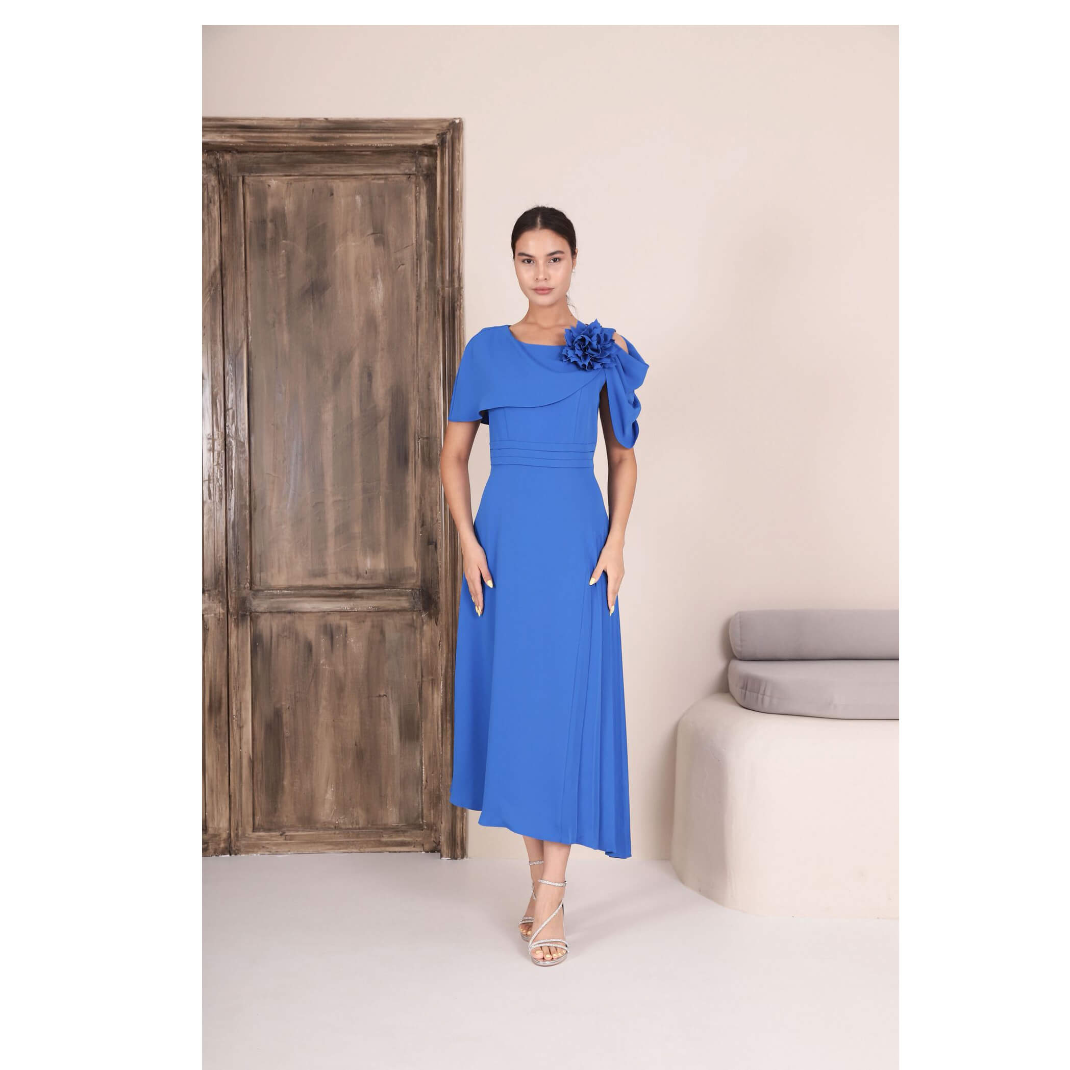 Lizabella Saphire Dress With Pleat Detail