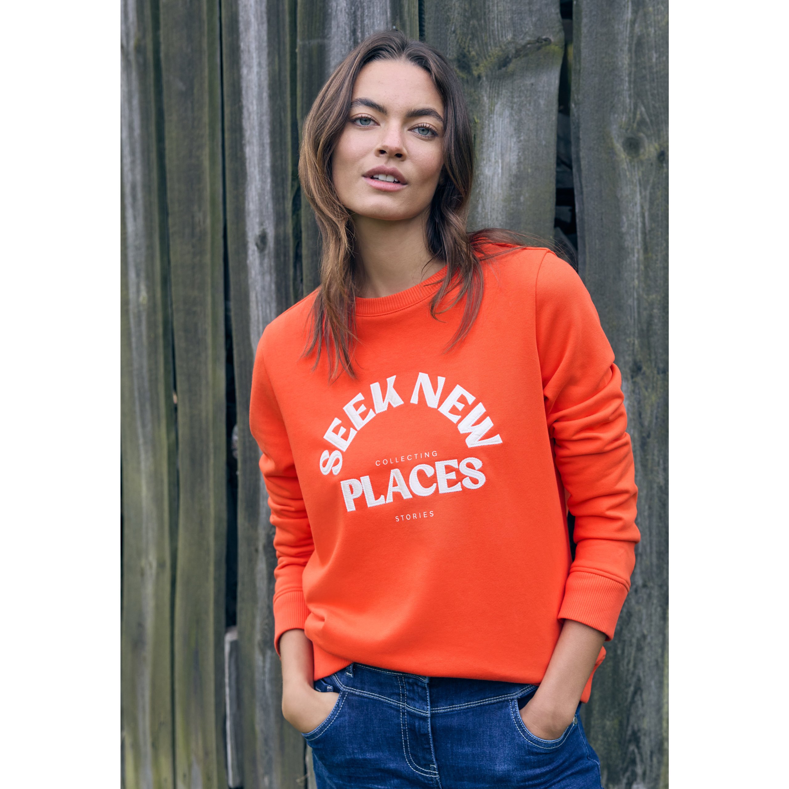 Cecil Embroidery Sweatshirt