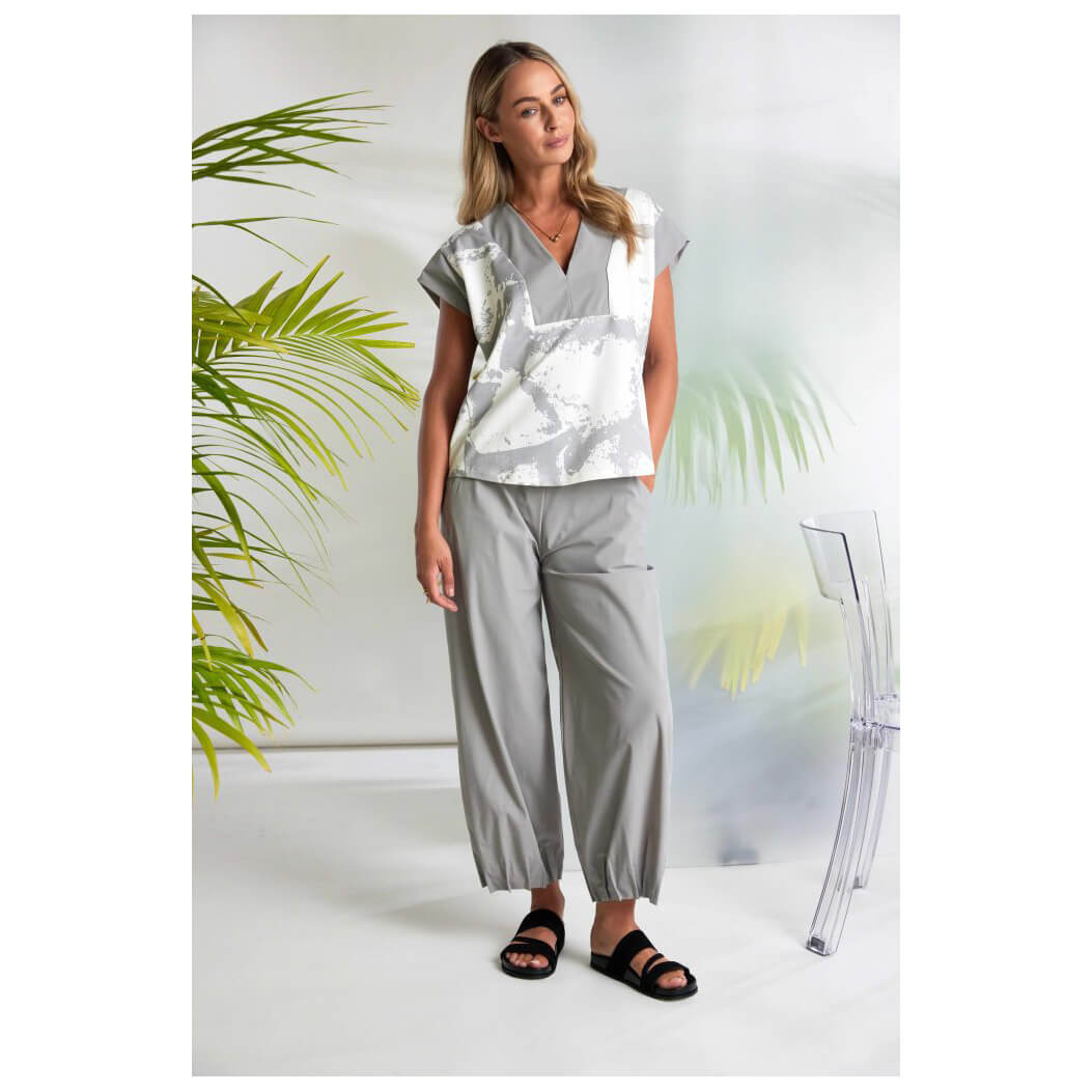 Naya Wide Leg Trouser With Tuck Hem - Image 3