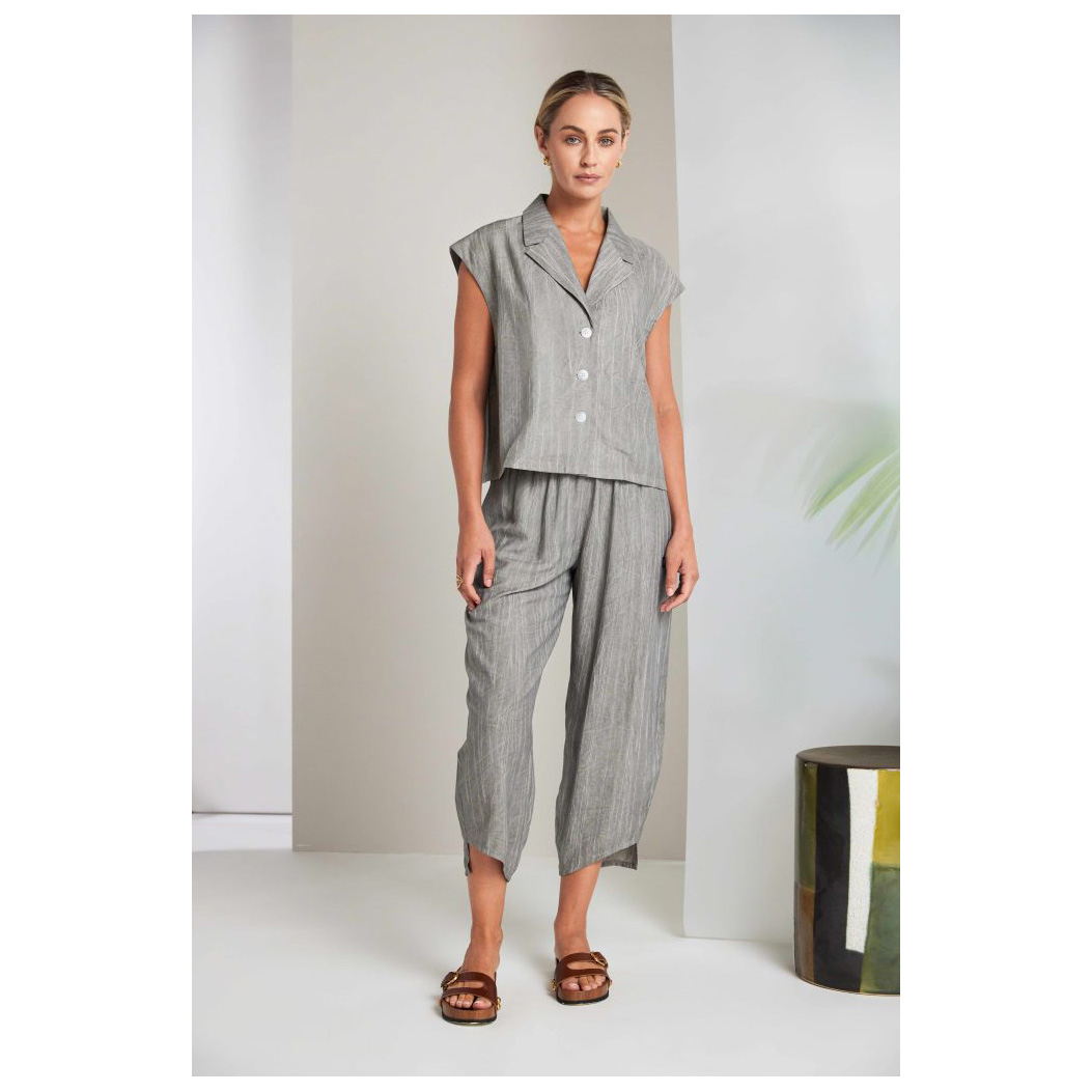 NAYA button through oil wash crinkle waistcoat - Image 3