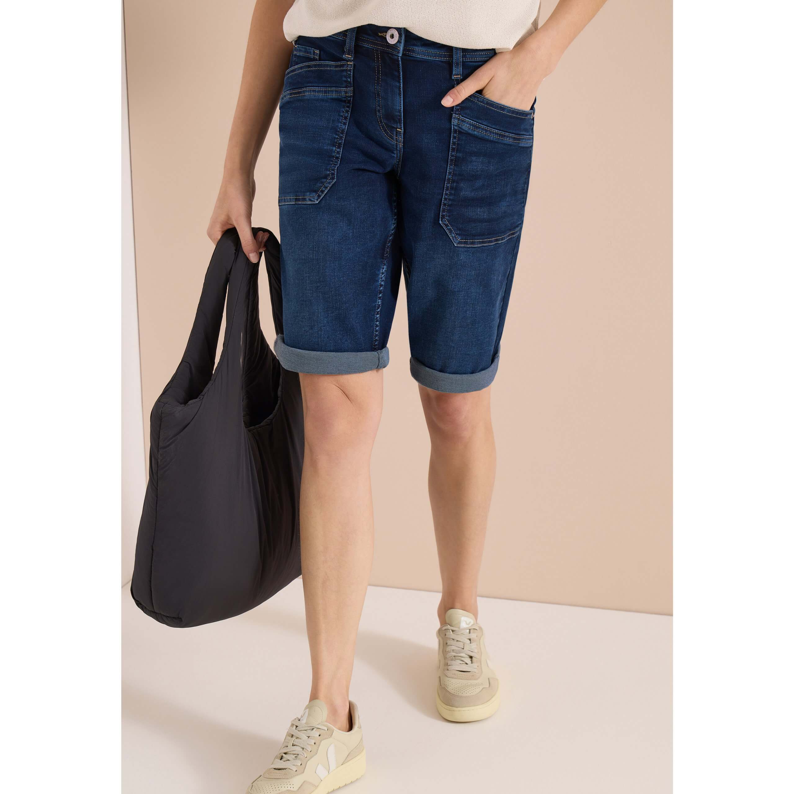 Cecil Neele Shorts