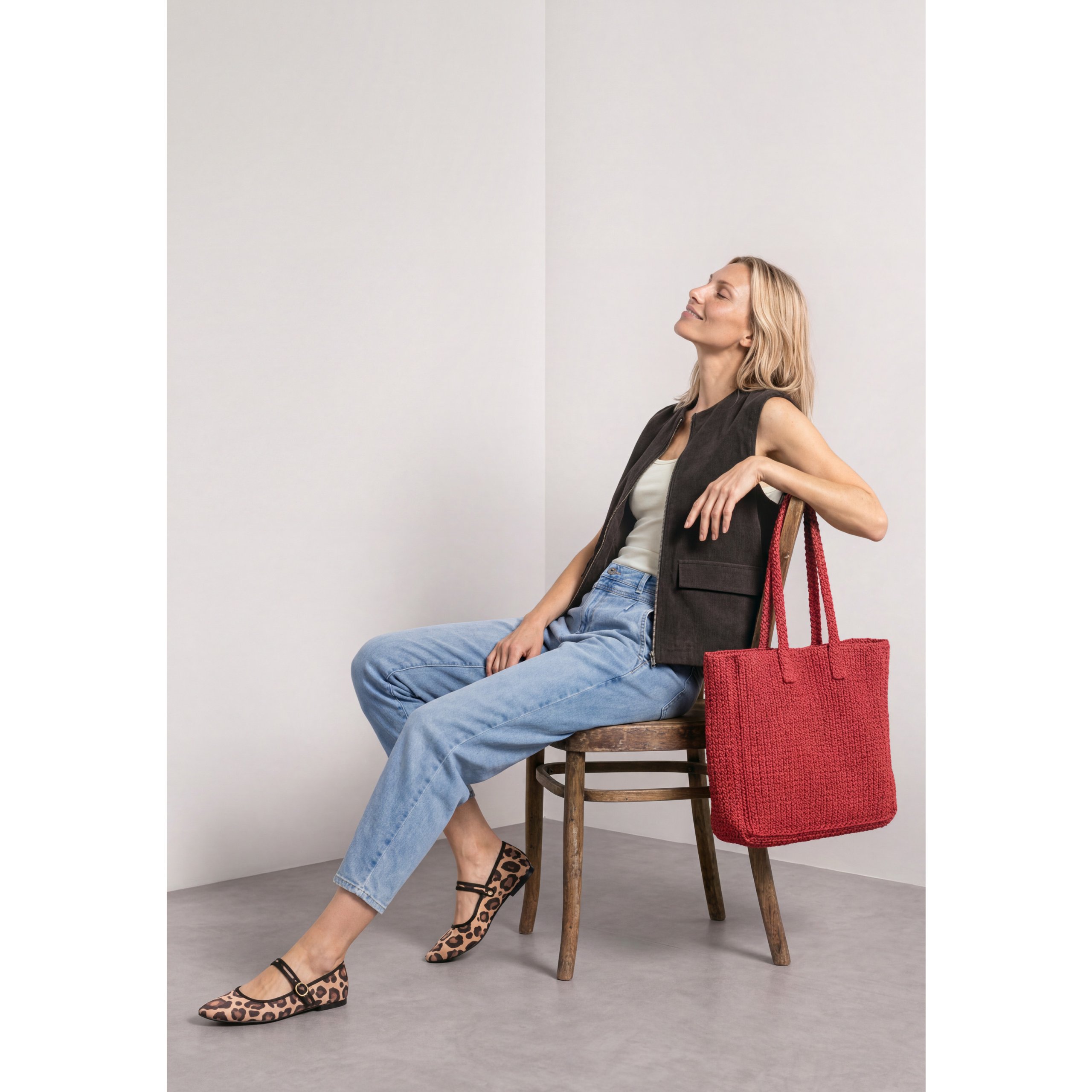 Street one Vest with round neck in corduroy look - Image 6