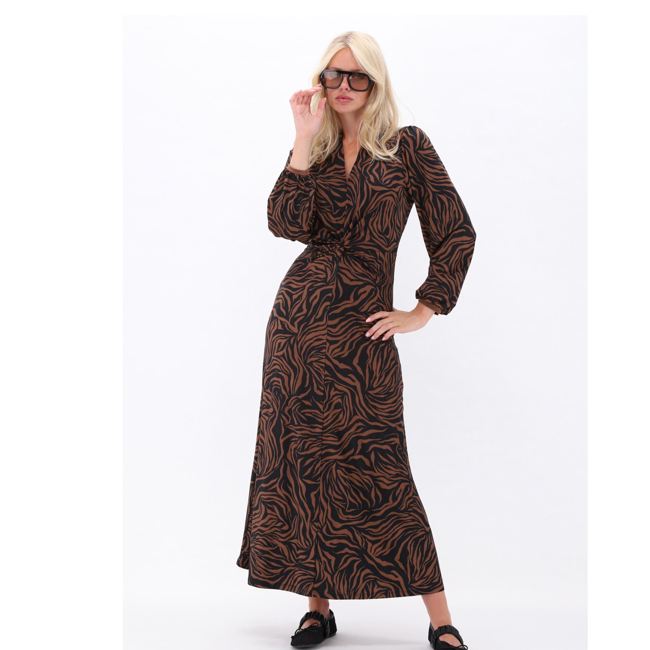 K Design V Neck Print Dress