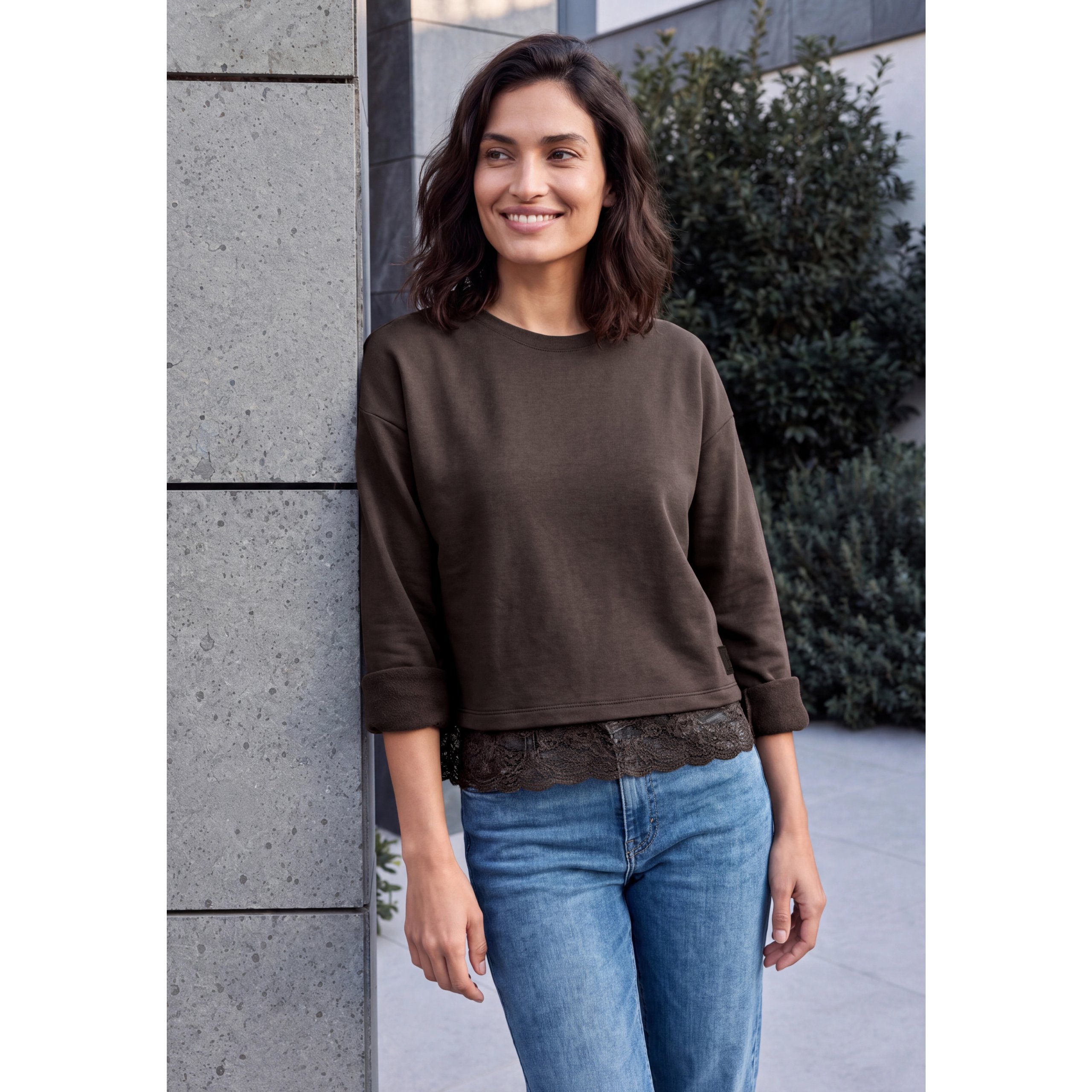 Cecil Top With Round Neck And Lace Detail